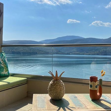 Beach House In Itea-Delphi Bagian luar foto