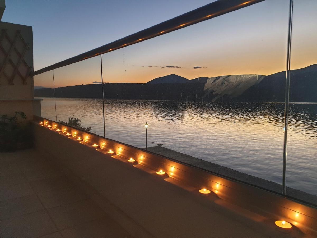 Beach House In Itea-Delphi Bagian luar foto