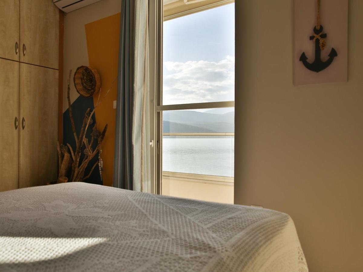 Beach House In Itea-Delphi Bagian luar foto