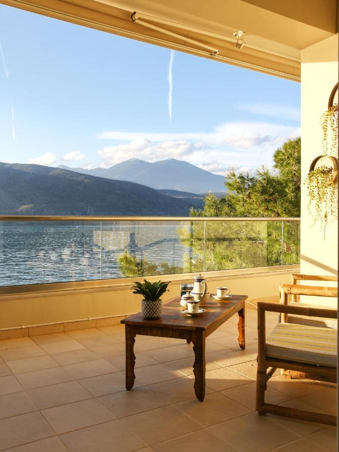 Beach House In Itea-Delphi Bagian luar foto
