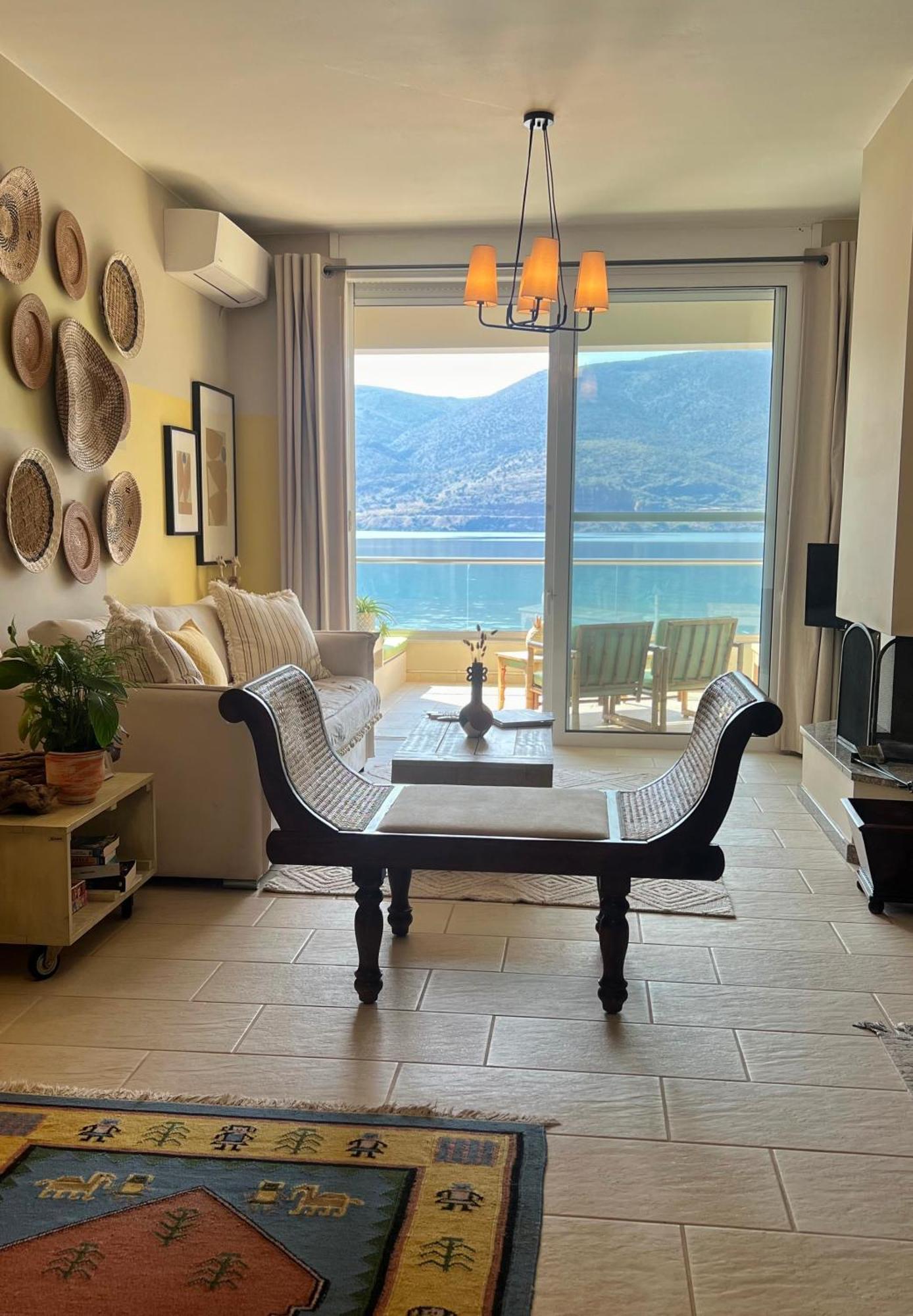Beach House In Itea-Delphi Bagian luar foto